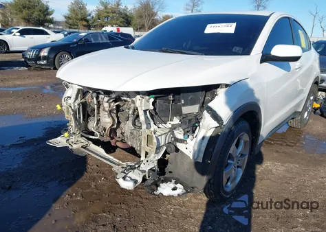 2019 Honda Hr-V Lx z USA, uszkodzony, nr VIN 3CZRU6H30KM743765